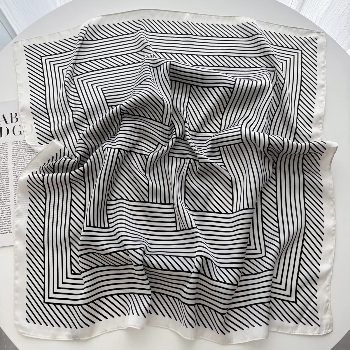 Flower Printed Square Scarf El - Ascot Neck Scarf 评论和价格